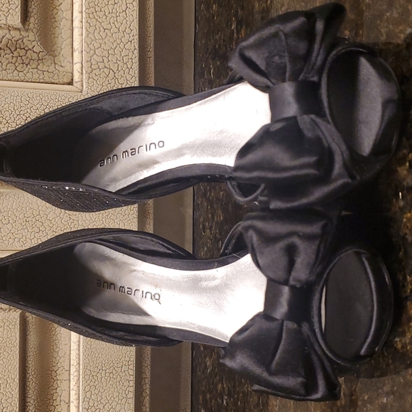 EUC Black glittery high heels. - Picture 4 of 5